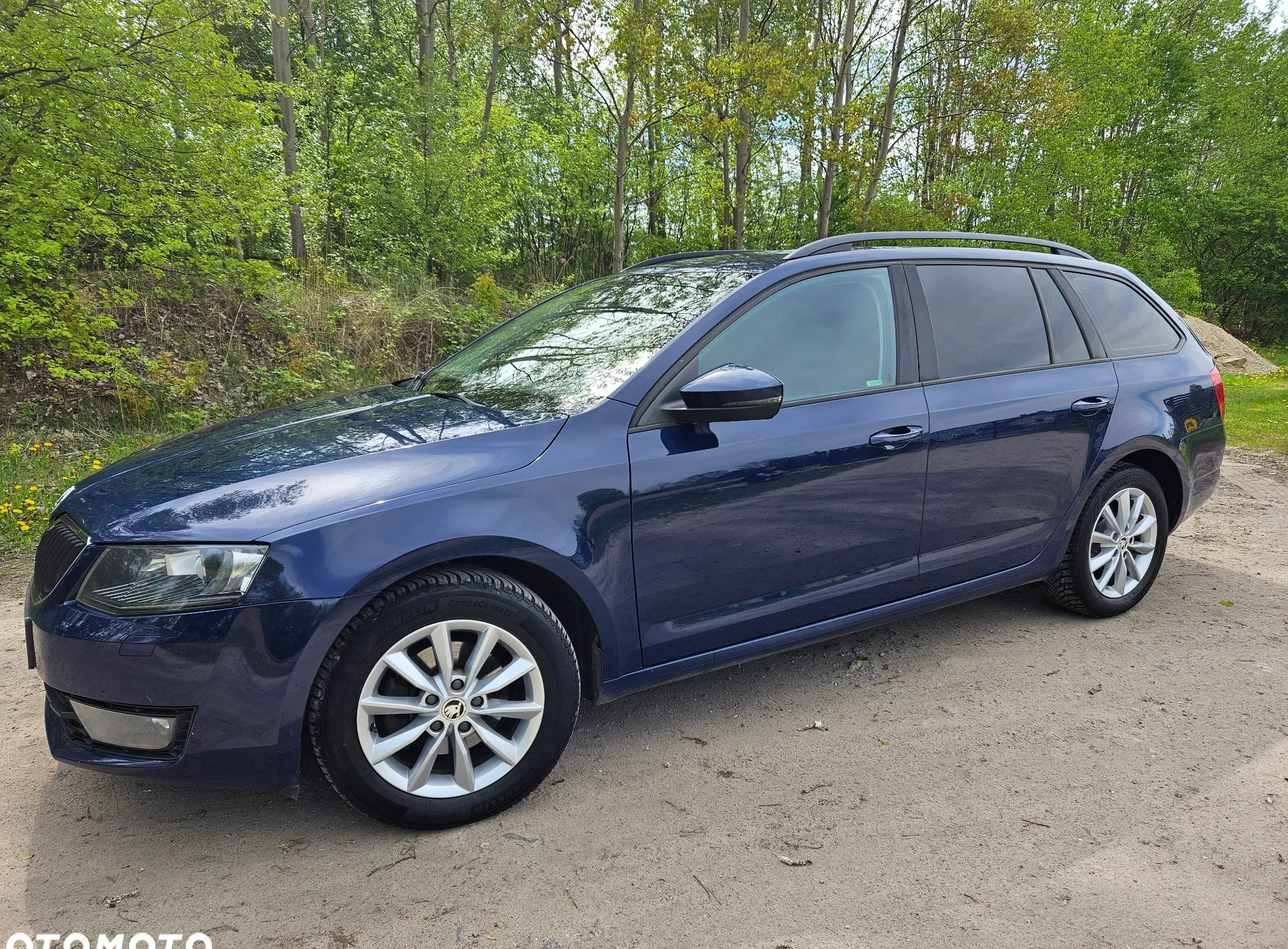 łódzkie Skoda Octavia cena 41900 przebieg: 280000, rok produkcji 2014 z Zgierz